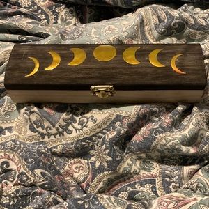 Wooden box set look at all pics